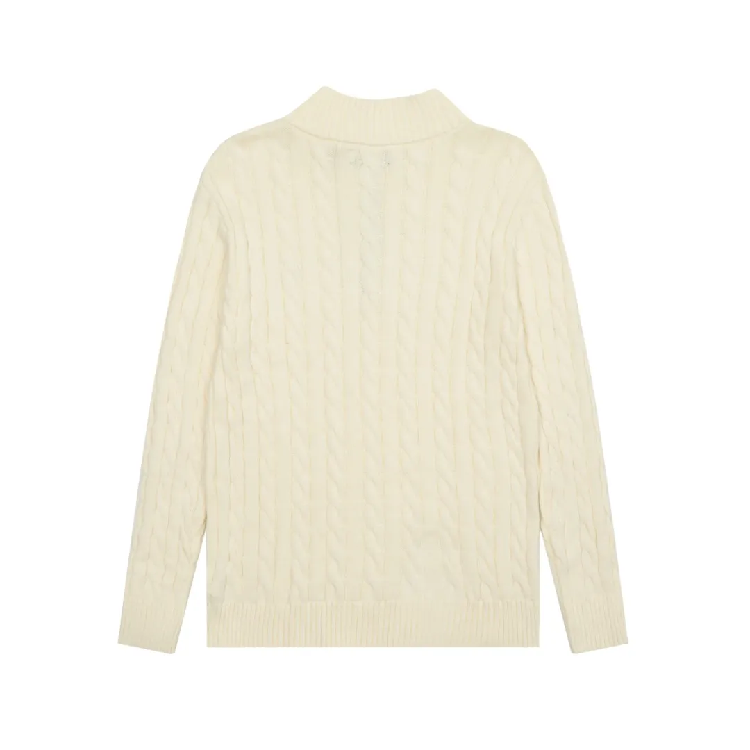 P250 Top quality" Style number: DS014# (not off the shelves all year round) [Ralph Lauren half-zip solid color pony embroidery logo twist knitted sweater] ✅Ralph Lauren half-zip classic basic versatile unisex couple pullover sweater ✅Main supplier platform live broadcast Wholesale entity Replenish when out of stock Not off the shelf ✅ZP quality 1:1 version Scan the code to enter the GF website Counter quality ✅Detailed quality The only one in Guangzhou Imported quality cotton yarn, focusing on high-end, cost-effective, good quality needless to say ✅The version is restored to the original order, the maximum size can be worn up to 200 pounds, loose, comfortable and stress-free ✅The upper body is simple and easy to match, ootd must-have style, good-looking clothes are never picky, a must-have wardrobe recommendation Size: S-XL Color: Navy blue milk white black pure white gray khaki light blue yellow pink olive green red blue label red gold label